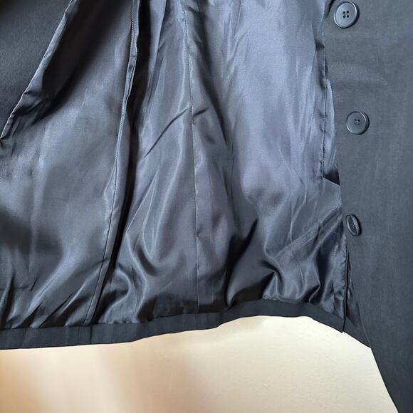Women's Black Blazer - Picture 9 of 11
